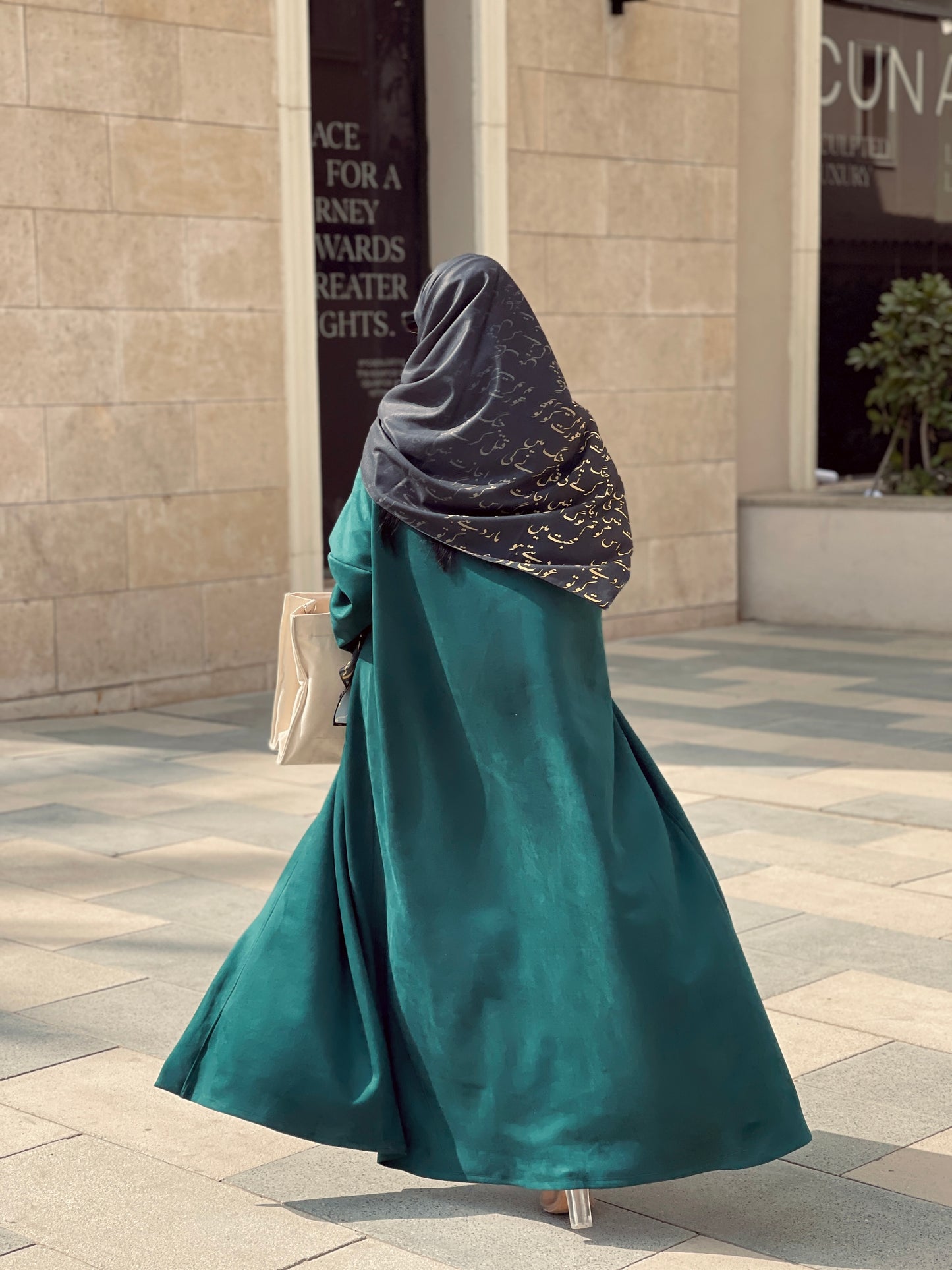 Ramadan Kaftan with Black Arabic Scarf